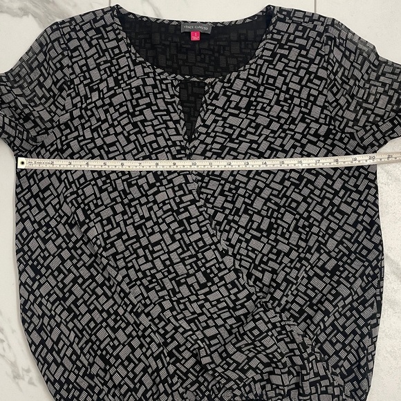Vince Camuto Black & Grey Blouse Keyhole Neck Draped Front Wrap Sz S - Picture 7 of 9